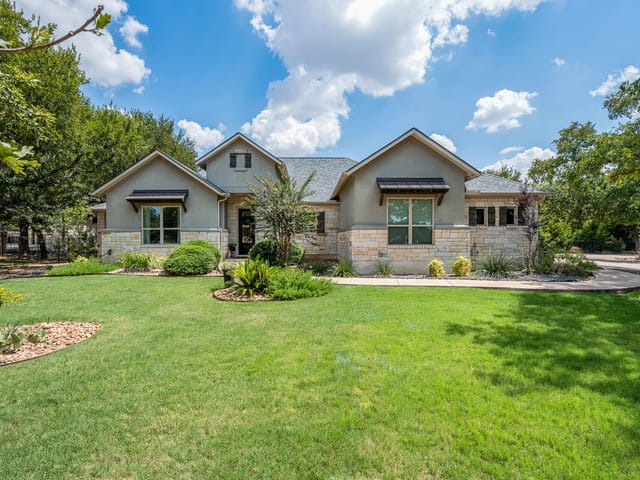 813 Oak Branch DR