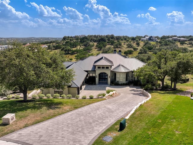 View 8132 Magnolia Ridge CV in Belvedere 8132 Magnolia Ridge CV - property photo 1 - Luxury home in Belvedere, Austin, TX