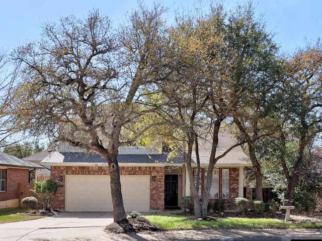 8133 Luling Ln