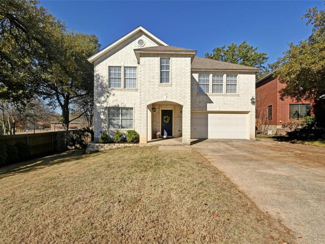 8139 Evadean CIR