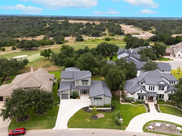 815 Flint Ridge Trl