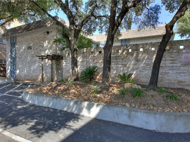 816 W North Loop BLVD Unit #106