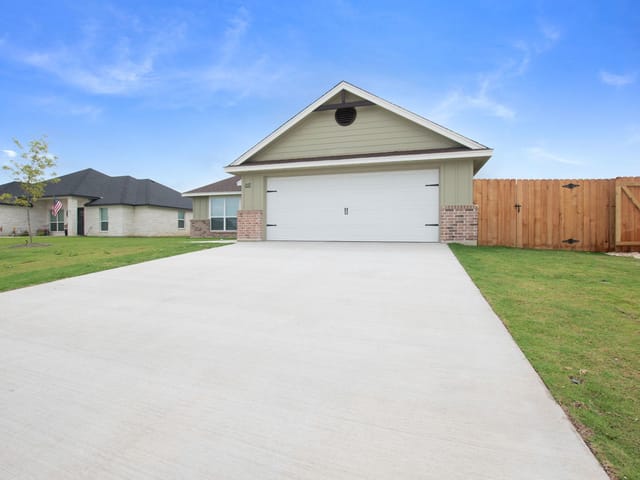 817 Coke Rd