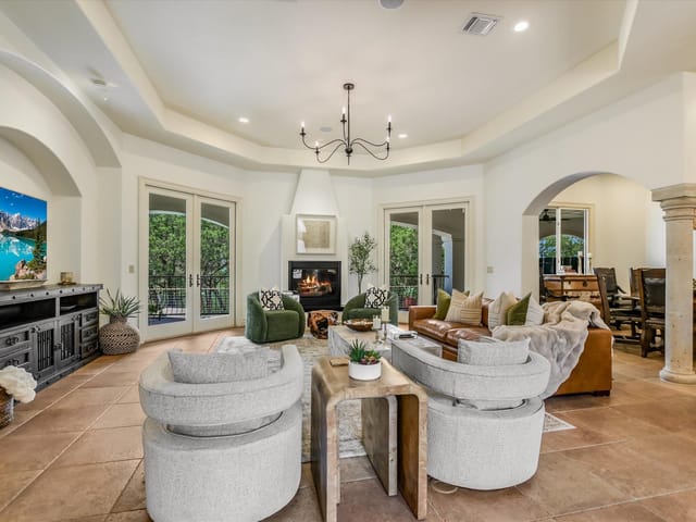 817 Woodcreek Ranch RD