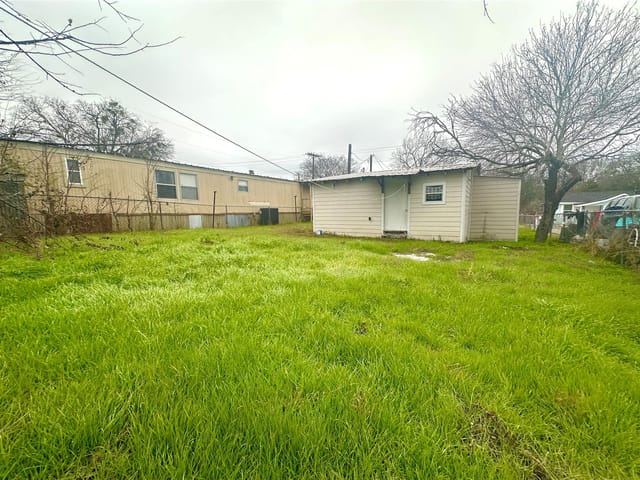 820 Chihuahua St