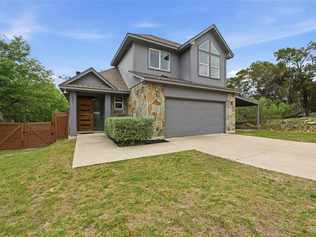 820 Panorama Dr