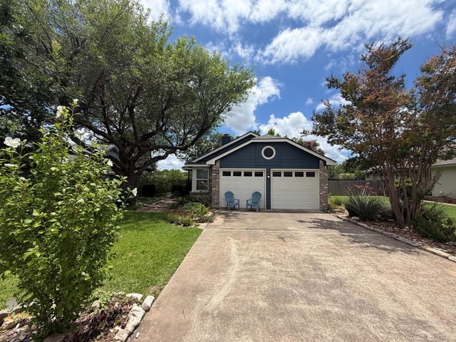 820 Russet Valley DR