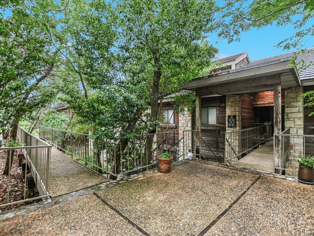8200 Neely DR Unit #212
