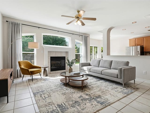 8200 Sunburst PKWY