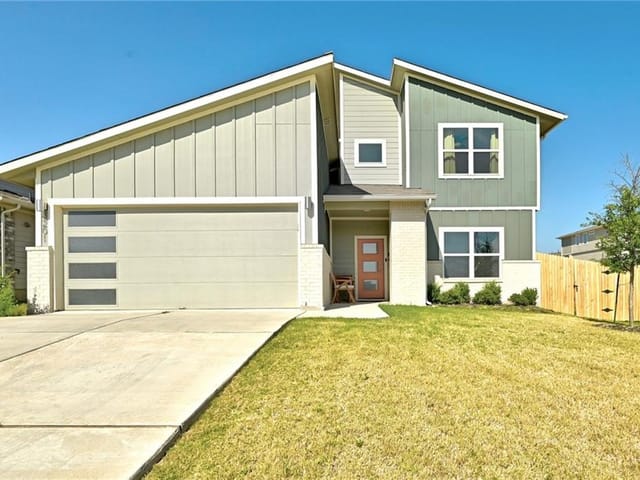8201 City Top Blvd