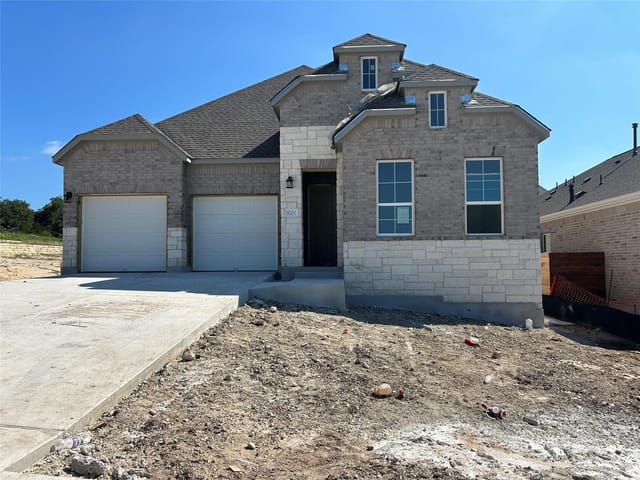 8201 Grenadier DR