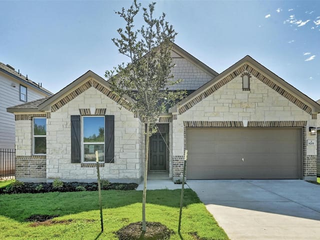 8201 Tranquil Glade Trl