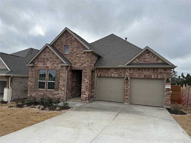 8204 Grenadier Dr