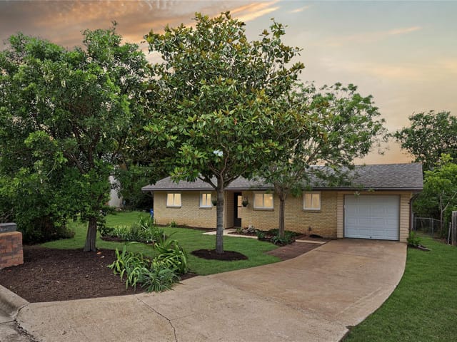 8204 Kellog CT
