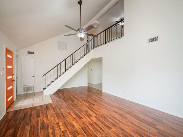 8204 Seminary Ridge DR