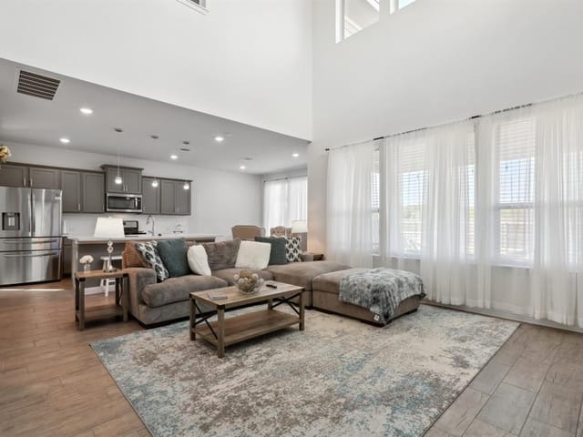8205 Mc Kamy Dr