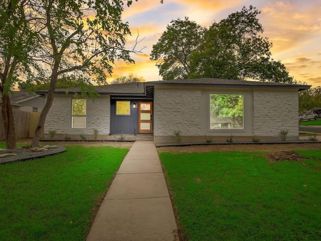 8207 KEARSARGE Dr