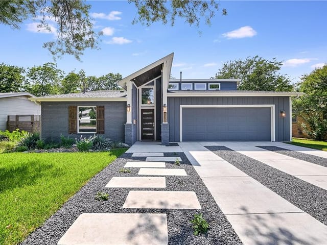 8208 Burrell Dr