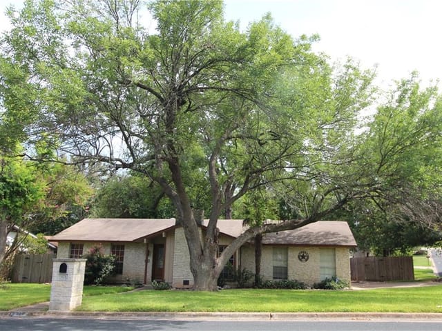 821 Berrywood Dr