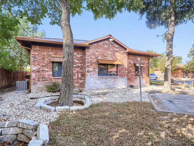 821 Grand Avenue PKWY Unit #301