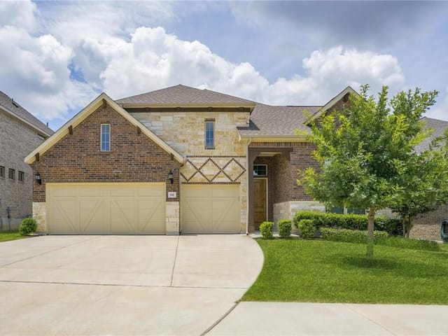 821 RICHARDSON LN