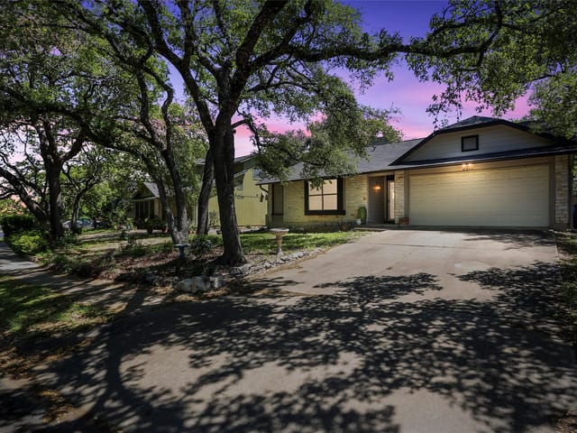 8211 Washita Dr