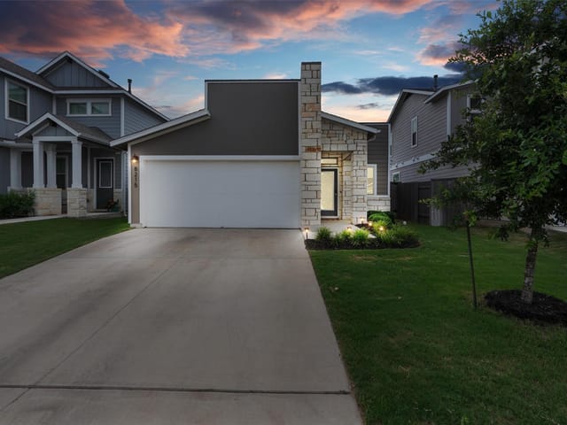 8215 McKamy Dr