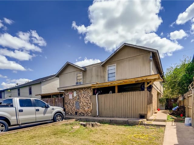 8217 Sam Rayburn Dr
