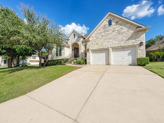 8233 Phantom Canyon DR
