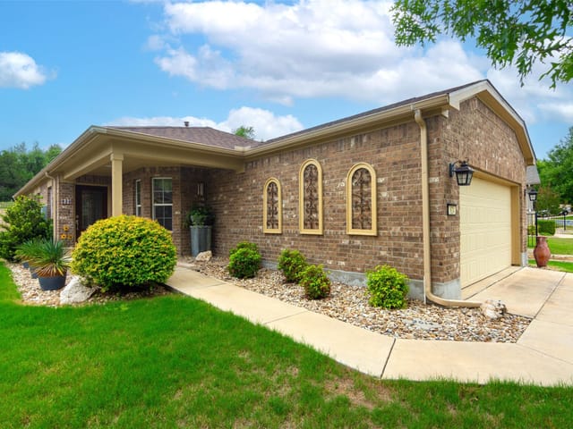 824 Salado Creek Ln