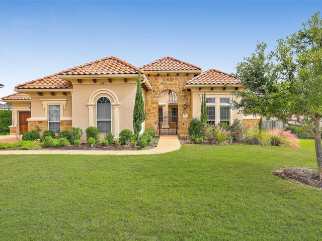 825 Morning Moon Cir