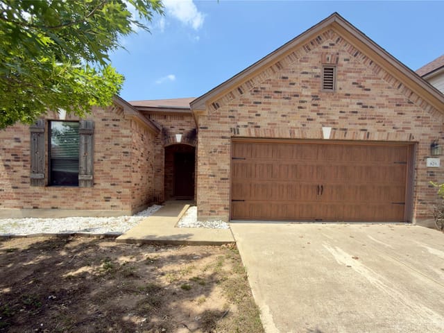 825 Watson WAY
