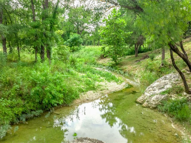 8285 Fm 2843