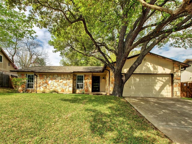 8300 Alabama DR