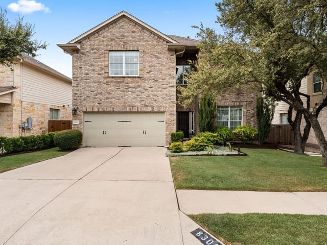 8300 Alophia Dr