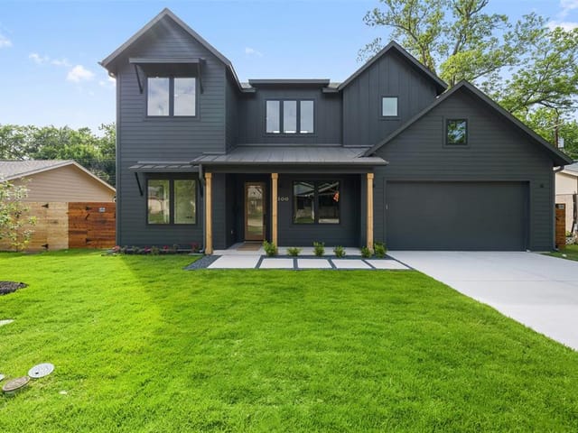 8300 Briarwood Ln