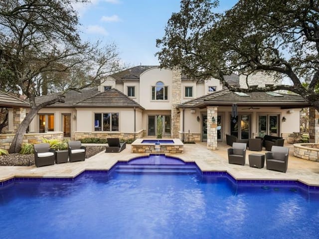 8300 Chalk Knoll Dr