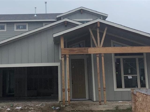 8300 Greyhawk Cv