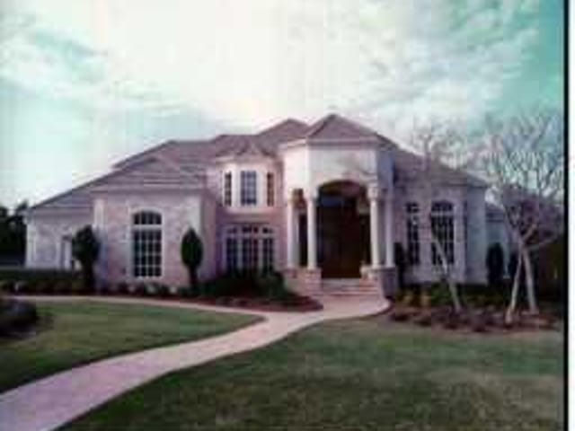 8301 NAVIDAD DR