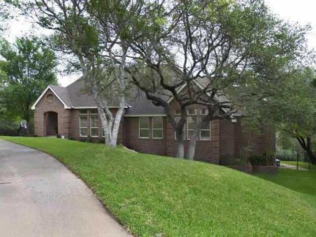8302 Sumner CT