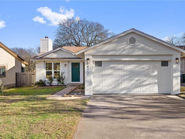 8303 Treehouse Ln