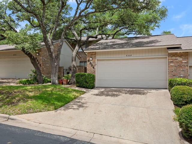 8304 Summer Place Dr