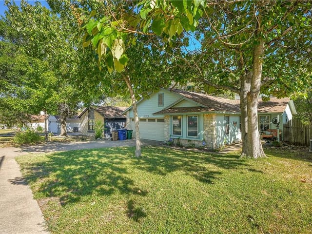 8307 Treehouse Ln