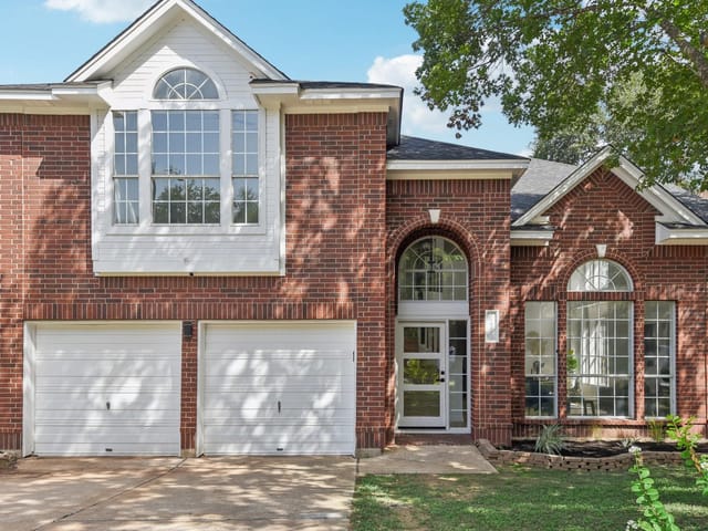 8308 Nairn Dr