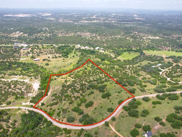 831 Hidden Creek DR
