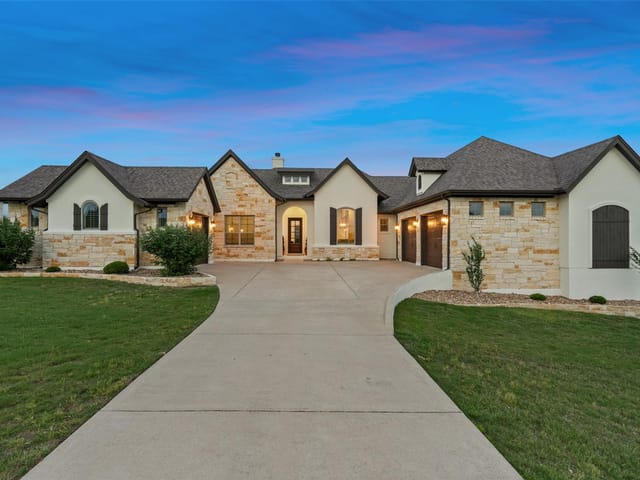 831 Sad Willow Pass