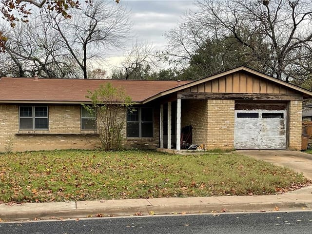 8310 Rockwood Ln
