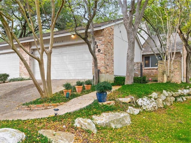 8310 Summerwood Dr