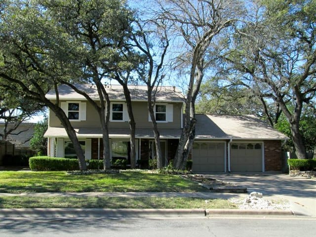 8310 Tecumseh Dr