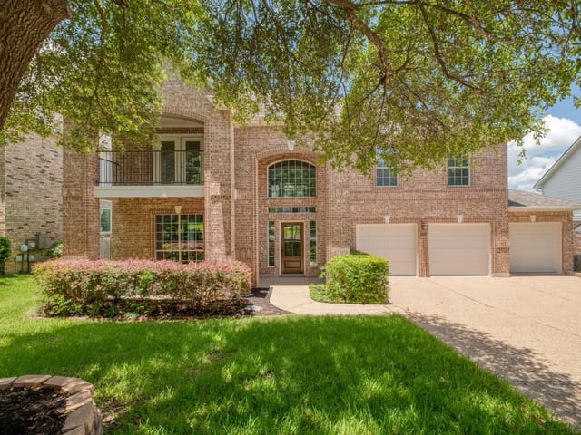 8311 Lofty LN
